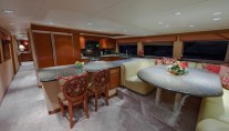 Yacht LOOSE ENDS -  Galley